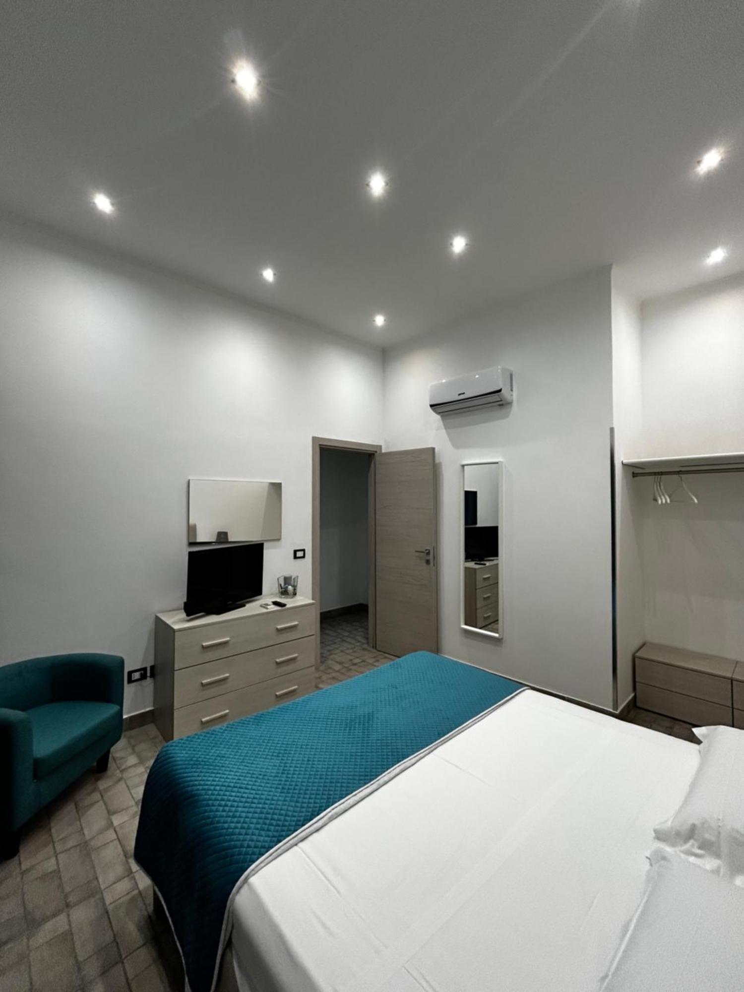 Naxos Apartments Джардини Наксос Екстериор снимка